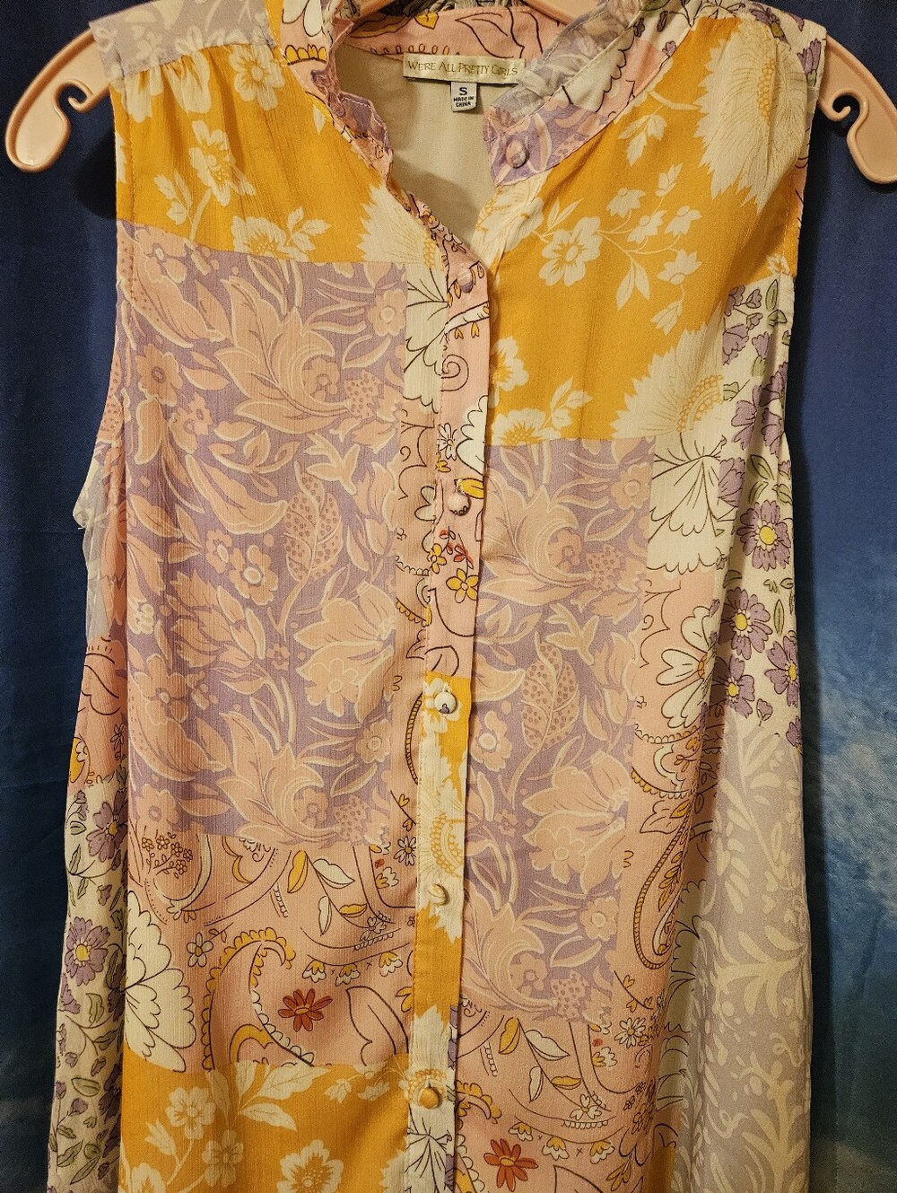 Sleeveless Floral Button-Front Dress in Yellow & Lavender - Picture 5 of 11